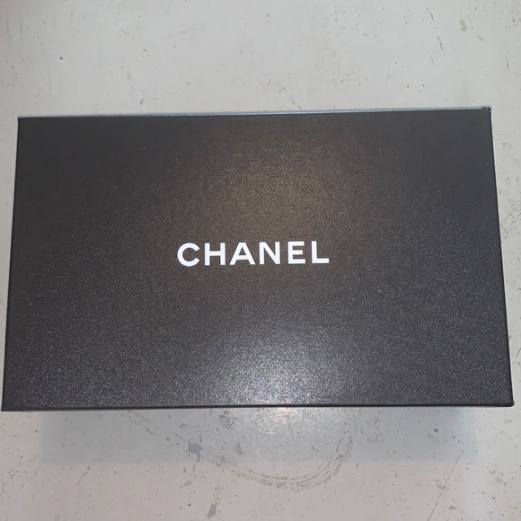 Chanel box